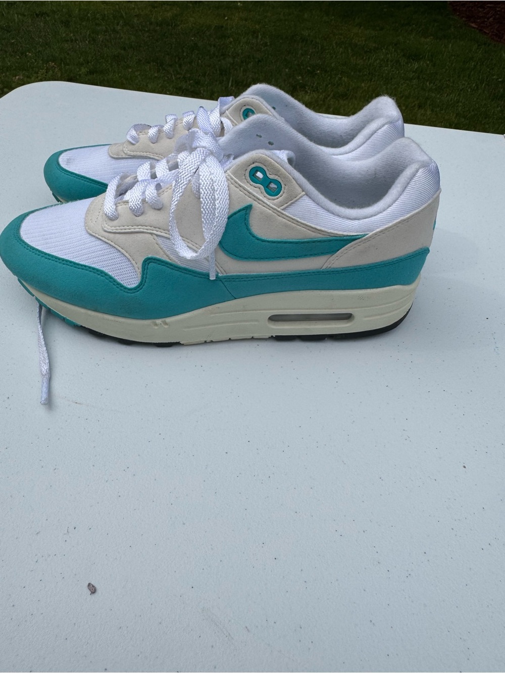 Nike White & Teal Low-Top Sneakers - Picture 2 of 4